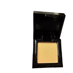 Phase Zero Makeup Powder Highlighter in Crown